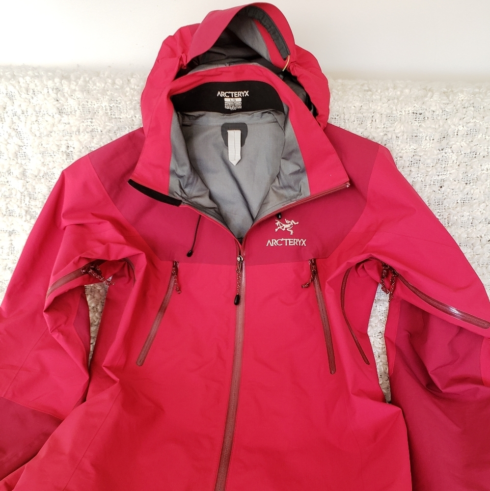 Arc'teryx Beta Women's Large